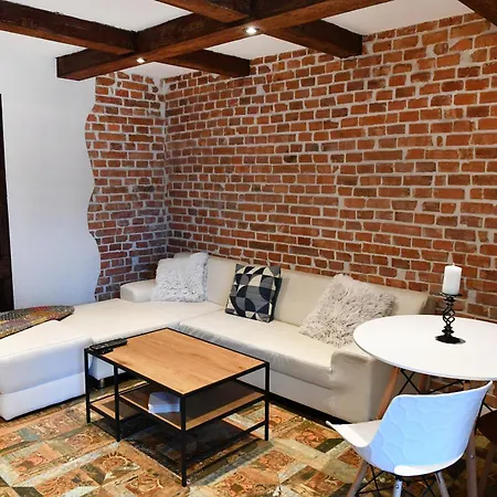 Tradicia Apartment *